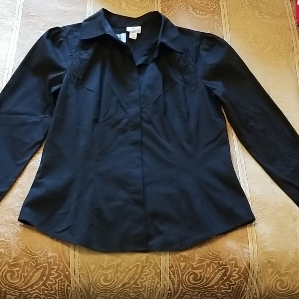 Worthington Black Button Down Long Sleeve